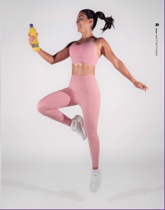Latina model using the Magnus Omnilife supplement