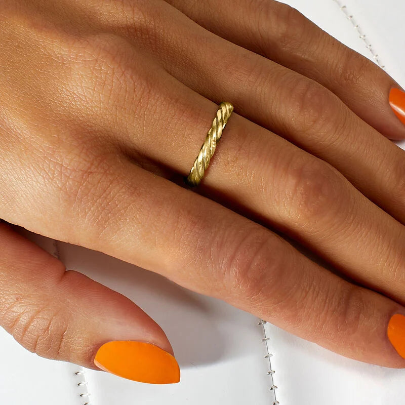 14kt Yellow Gold Twisted Ring