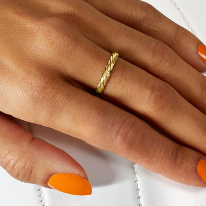 14kt Yellow Gold Twisted Ring